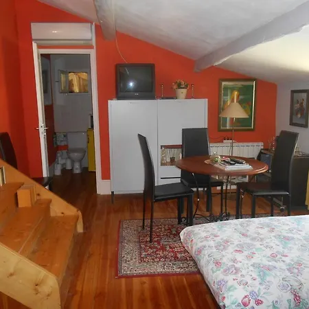Bed & Breakfast Chambon Domaine De La Source 3*